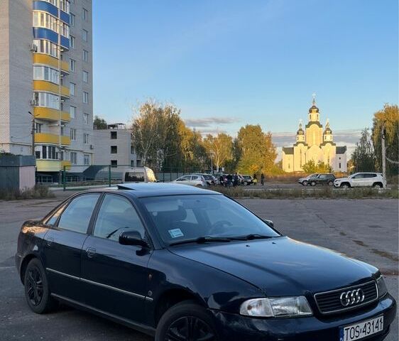 Синий Ауди А4, объемом двигателя 1.9 л и пробегом 259 тыс. км за 1400 $, фото 1 на Automoto.ua