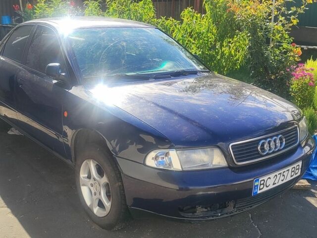Синий Ауди А4, объемом двигателя 1.6 л и пробегом 266 тыс. км за 800 $, фото 1 на Automoto.ua