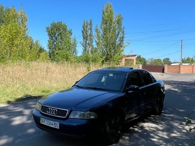Синій Ауді А4, об'ємом двигуна 1.6 л та пробігом 292 тис. км за 1550 $, фото 1 на Automoto.ua
