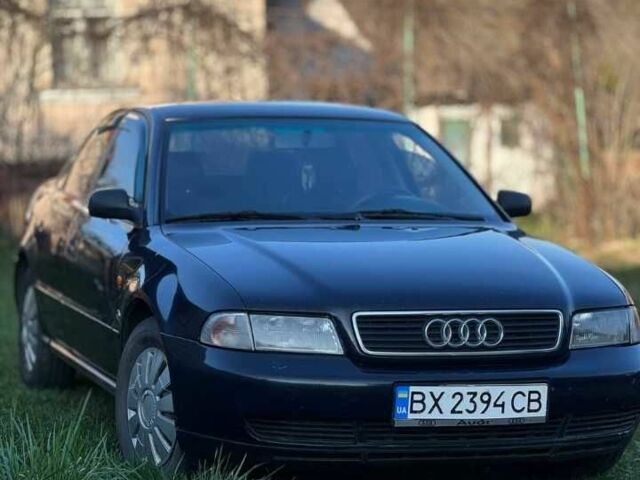 Синий Ауди А4, объемом двигателя 1.8 л и пробегом 170 тыс. км за 2900 $, фото 1 на Automoto.ua