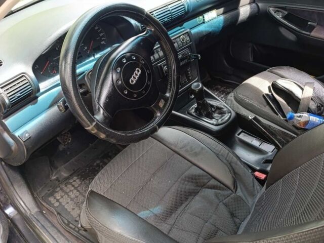 Синій Ауді А4, об'ємом двигуна 1 л та пробігом 420 тис. км за 3500 $, фото 1 на Automoto.ua