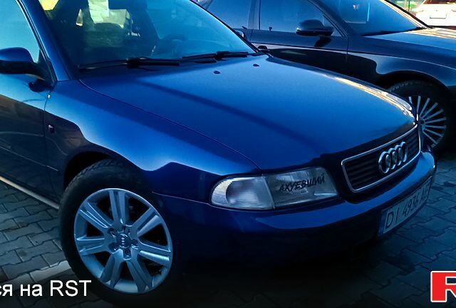 Синій Ауді А4, об'ємом двигуна 1.6 л та пробігом 308 тис. км за 2600 $, фото 1 на Automoto.ua