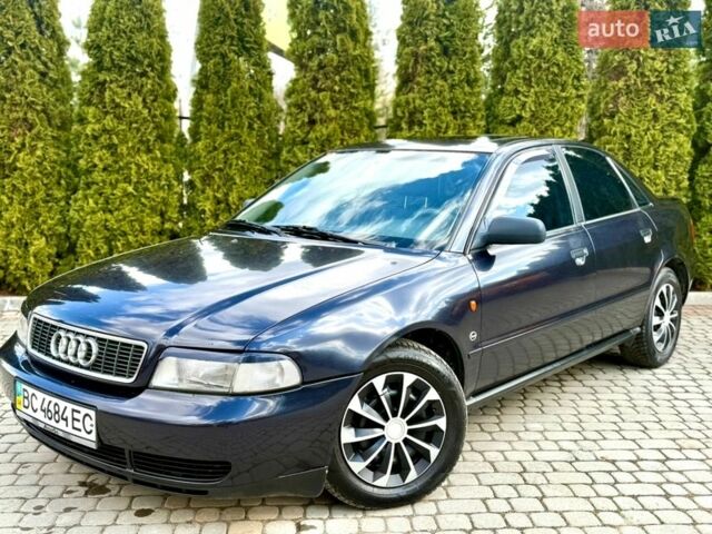 Синий Ауди А4, объемом двигателя 1.8 л и пробегом 372 тыс. км за 2999 $, фото 1 на Automoto.ua