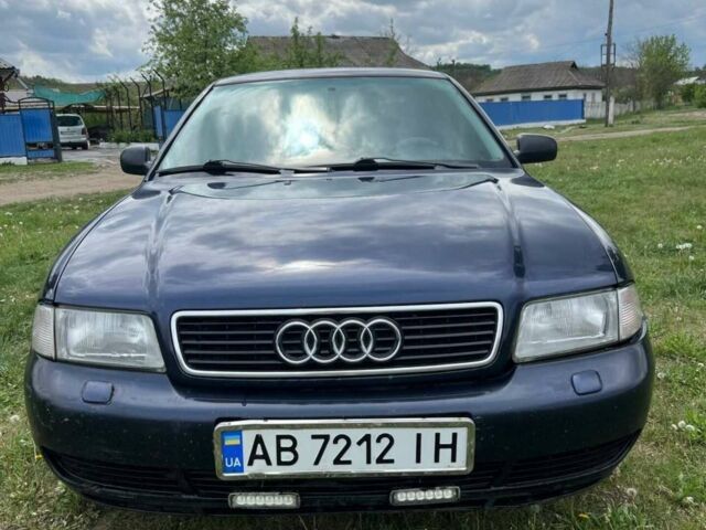Синій Ауді А4, об'ємом двигуна 1.8 л та пробігом 441 тис. км за 3000 $, фото 1 на Automoto.ua