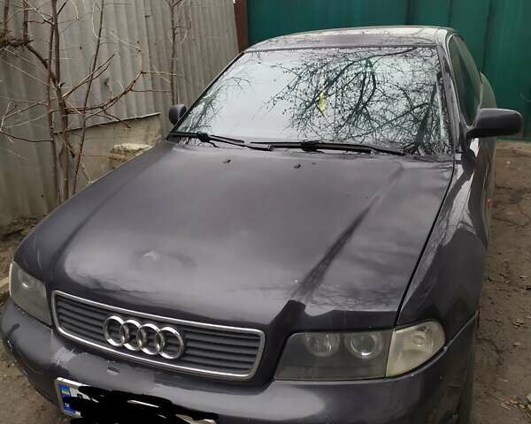 Синий Ауди А4, объемом двигателя 1.8 л и пробегом 455 тыс. км за 3300 $, фото 1 на Automoto.ua