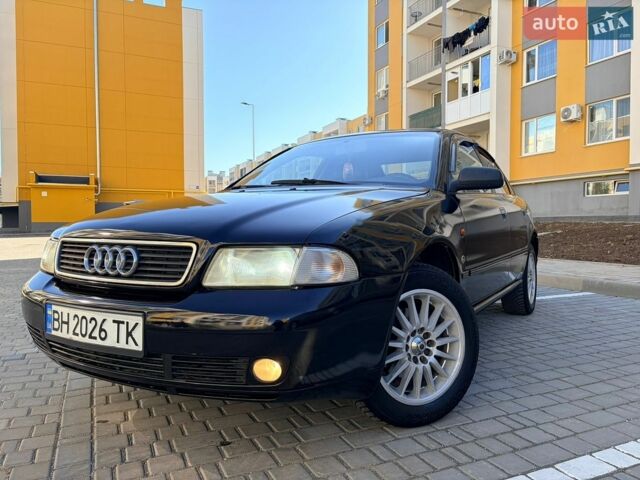 Синий Ауди А4, объемом двигателя 1.9 л и пробегом 495 тыс. км за 3000 $, фото 1 на Automoto.ua