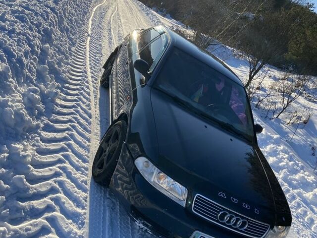 Синій Ауді А4, об'ємом двигуна 1.6 л та пробігом 320 тис. км за 2800 $, фото 1 на Automoto.ua