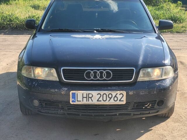 Синий Ауди А4, объемом двигателя 1.8 л и пробегом 370 тыс. км за 1650 $, фото 1 на Automoto.ua