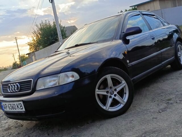 Синій Ауді А4, об'ємом двигуна 1.6 л та пробігом 425 тис. км за 2946 $, фото 1 на Automoto.ua