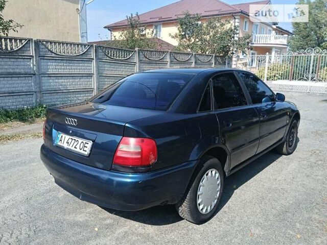 Синій Ауді А4, об'ємом двигуна 1.6 л та пробігом 300 тис. км за 2200 $, фото 1 на Automoto.ua