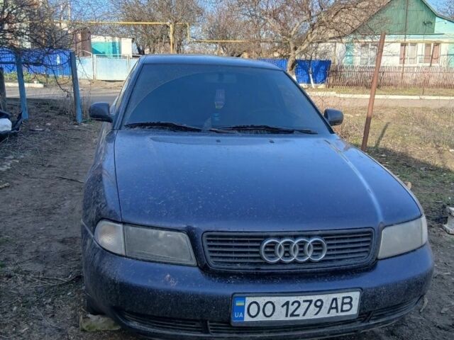 Синій Ауді А4, об'ємом двигуна 1.8 л та пробігом 388 тис. км за 3400 $, фото 1 на Automoto.ua