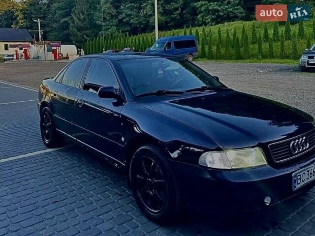 Синий Ауди А4, объемом двигателя 1.8 л и пробегом 558 тыс. км за 3000 $, фото 1 на Automoto.ua
