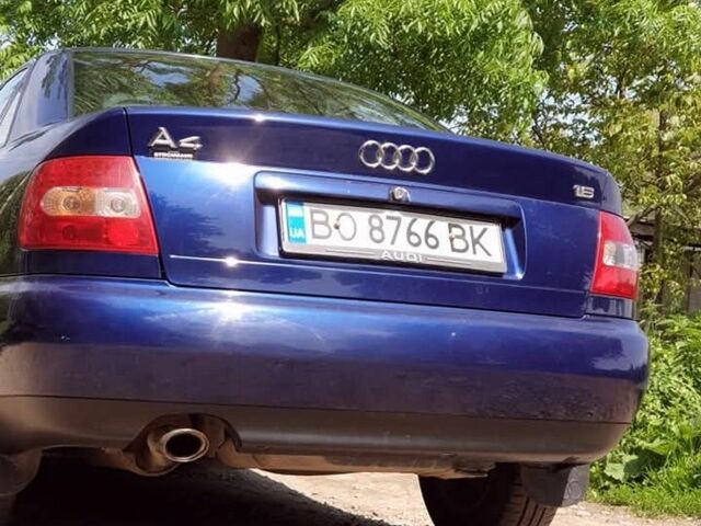 Синий Ауди А4, объемом двигателя 1.6 л и пробегом 170 тыс. км за 3800 $, фото 1 на Automoto.ua