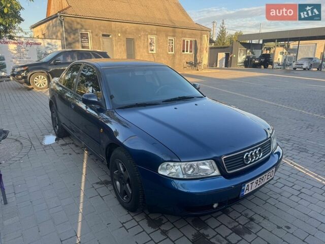 Синий Ауди А4, объемом двигателя 1.6 л и пробегом 425 тыс. км за 3599 $, фото 1 на Automoto.ua