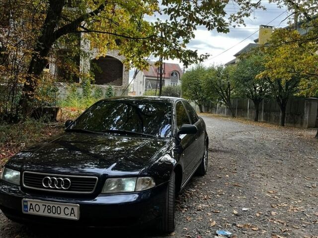 Синий Ауди А4, объемом двигателя 1.78 л и пробегом 500 тыс. км за 4500 $, фото 1 на Automoto.ua