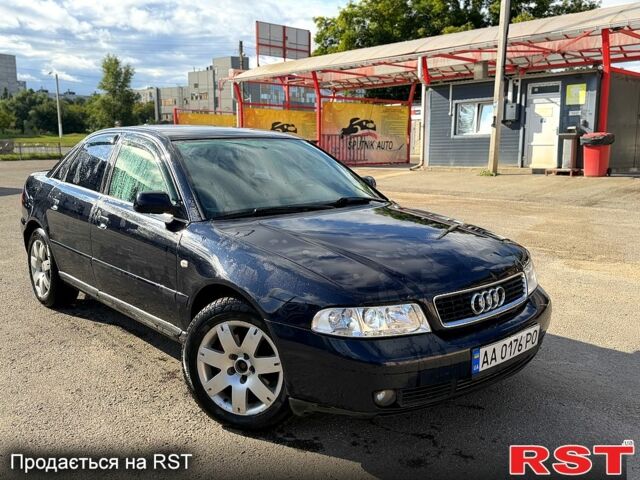 Синій Ауді А4, об'ємом двигуна 2.5 л та пробігом 251 тис. км за 1500 $, фото 1 на Automoto.ua
