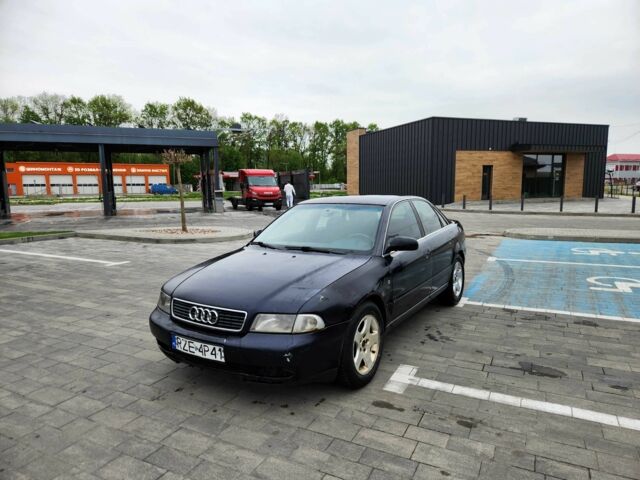 Синий Ауди А4, объемом двигателя 0 л и пробегом 367 тыс. км за 1250 $, фото 1 на Automoto.ua