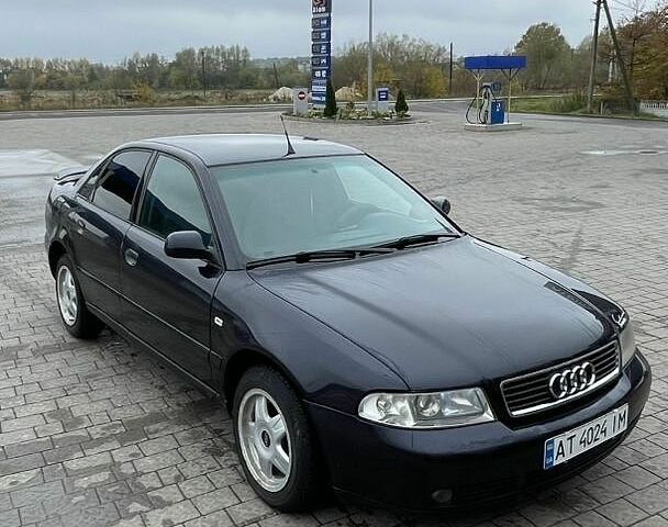 Синий Ауди А4, объемом двигателя 1.9 л и пробегом 373 тыс. км за 3500 $, фото 1 на Automoto.ua