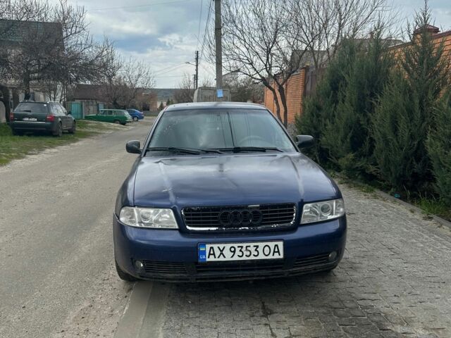 Синий Ауди А4, объемом двигателя 1.8 л и пробегом 410 тыс. км за 2100 $, фото 1 на Automoto.ua