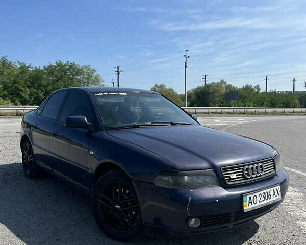Синий Ауди А4, объемом двигателя 1.8 л и пробегом 405 тыс. км за 2200 $, фото 1 на Automoto.ua