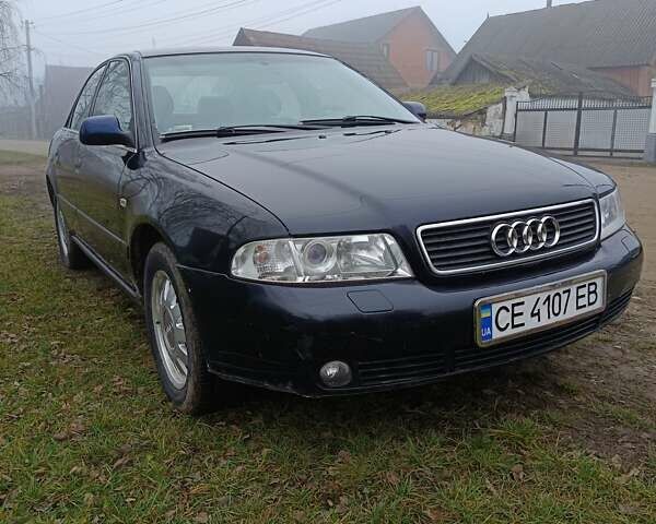 Синий Ауди А4, объемом двигателя 1.9 л и пробегом 317 тыс. км за 2800 $, фото 1 на Automoto.ua