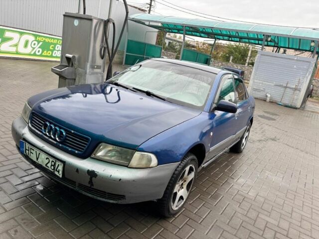 Синий Ауди А4, объемом двигателя 1.9 л и пробегом 299 тыс. км за 1200 $, фото 1 на Automoto.ua