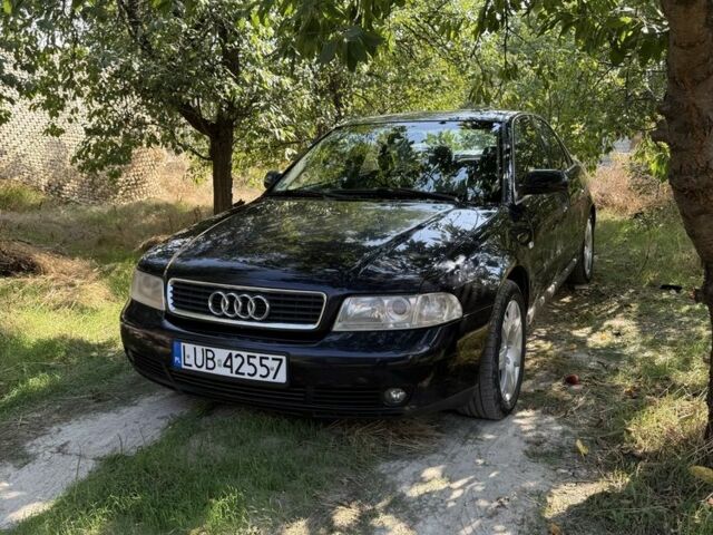 Синий Ауди А4, объемом двигателя 1.9 л и пробегом 388 тыс. км за 2500 $, фото 1 на Automoto.ua