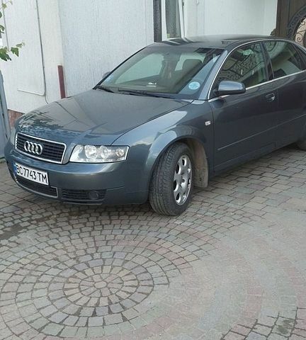 Синій Ауді А4, об'ємом двигуна 1.98 л та пробігом 232 тис. км за 4200 $, фото 1 на Automoto.ua