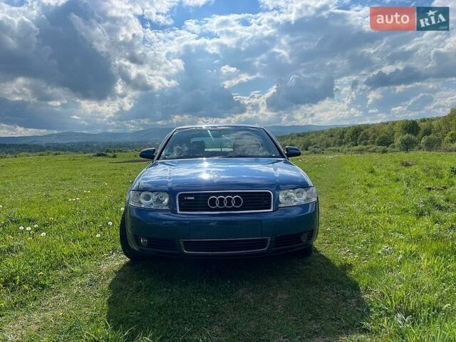 Синий Ауди А4, объемом двигателя 2 л и пробегом 210 тыс. км за 5100 $, фото 1 на Automoto.ua
