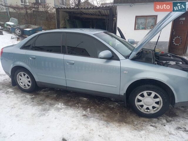 Синий Ауди А4, объемом двигателя 1.6 л и пробегом 230 тыс. км за 3700 $, фото 1 на Automoto.ua