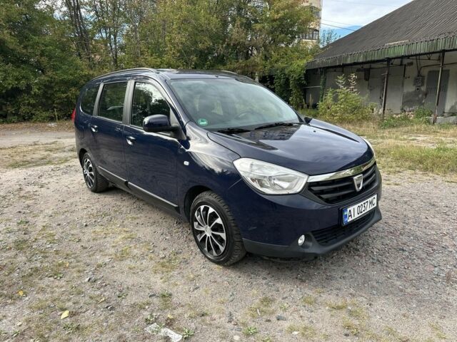 Синий Ауди А4, объемом двигателя 2 л и пробегом 250 тыс. км за 3714 $, фото 1 на Automoto.ua