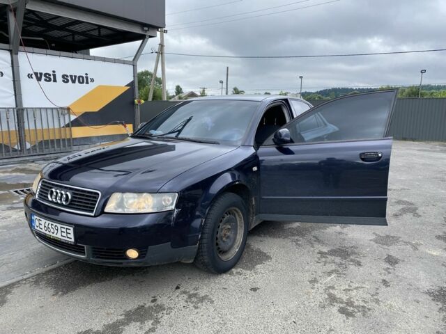 Синий Ауди А4, объемом двигателя 1.6 л и пробегом 250 тыс. км за 3500 $, фото 1 на Automoto.ua