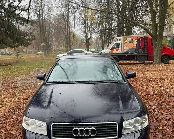 Синій Ауді А4, об'ємом двигуна 1.98 л та пробігом 245 тис. км за 5000 $, фото 1 на Automoto.ua