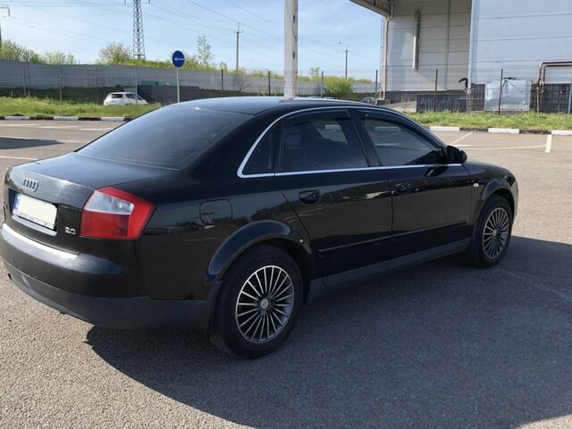 Синій Ауді А4, об'ємом двигуна 2 л та пробігом 350 тис. км за 5300 $, фото 1 на Automoto.ua