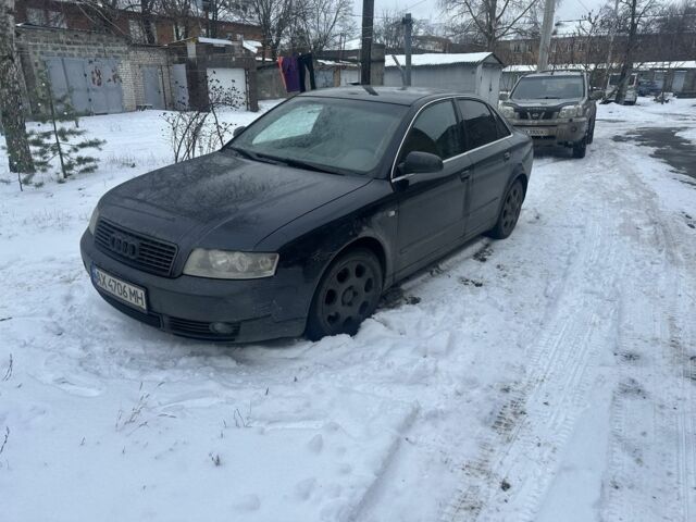 Синий Ауди А4, объемом двигателя 2 л и пробегом 400 тыс. км за 4300 $, фото 1 на Automoto.ua