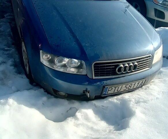 Синий Ауди А4, объемом двигателя 2 л и пробегом 340 тыс. км за 2000 $, фото 1 на Automoto.ua