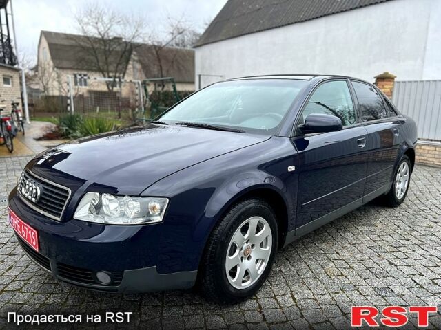Синий Ауди А4, объемом двигателя 16 л и пробегом 205 тыс. км за 5600 $, фото 1 на Automoto.ua