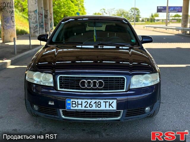 Синий Ауди А4, объемом двигателя 2.5 л и пробегом 364 тыс. км за 4500 $, фото 1 на Automoto.ua