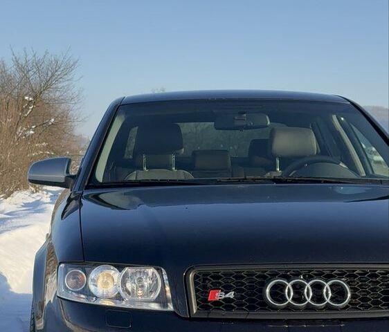 Синий Ауди А4, объемом двигателя 2 л и пробегом 340 тыс. км за 5199 $, фото 1 на Automoto.ua