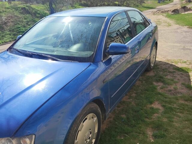 Синій Ауді А4, об'ємом двигуна 1.9 л та пробігом 400 тис. км за 2000 $, фото 1 на Automoto.ua