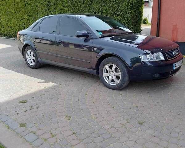 Синий Ауди А4, объемом двигателя 1.6 л и пробегом 253 тыс. км за 4300 $, фото 1 на Automoto.ua