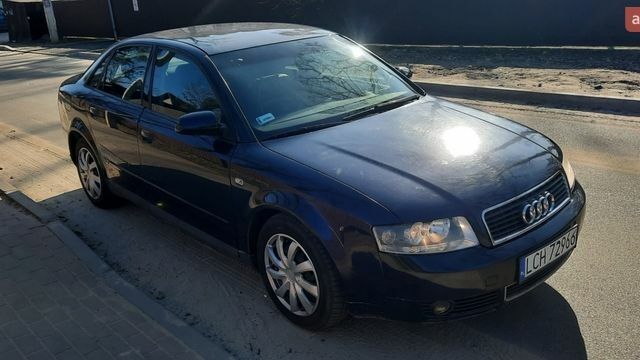 Синий Ауди А4, объемом двигателя 1.9 л и пробегом 398 тыс. км за 2500 $, фото 1 на Automoto.ua