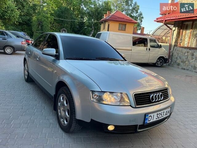Синий Ауди А4, объемом двигателя 2.4 л и пробегом 275 тыс. км за 4200 $, фото 1 на Automoto.ua