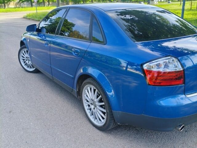 Синий Ауди А4, объемом двигателя 1.6 л и пробегом 265 тыс. км за 5300 $, фото 1 на Automoto.ua