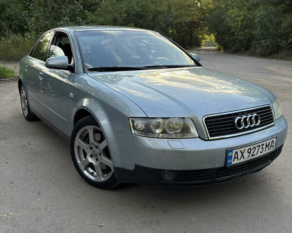 Синий Ауди А4, объемом двигателя 1.8 л и пробегом 304 тыс. км за 4500 $, фото 1 на Automoto.ua