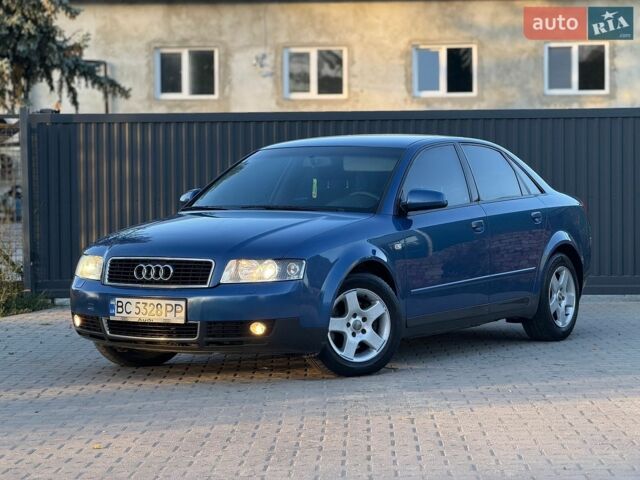 Синий Ауди А4, объемом двигателя 2 л и пробегом 245 тыс. км за 4200 $, фото 1 на Automoto.ua