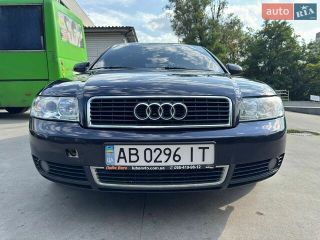 Синий Ауди А4, объемом двигателя 1.6 л и пробегом 308 тыс. км за 5200 $, фото 1 на Automoto.ua