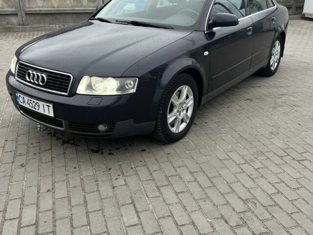 Синий Ауди А4, объемом двигателя 2.5 л и пробегом 340 тыс. км за 4000 $, фото 1 на Automoto.ua
