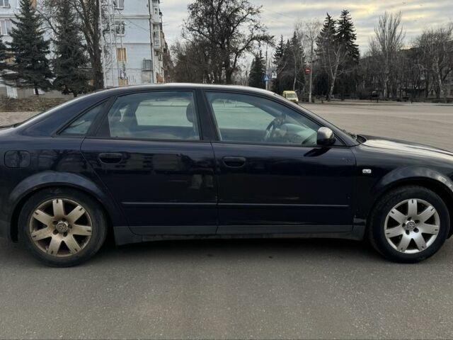 Синий Ауди А4, объемом двигателя 0 л и пробегом 300 тыс. км за 2509 $, фото 1 на Automoto.ua