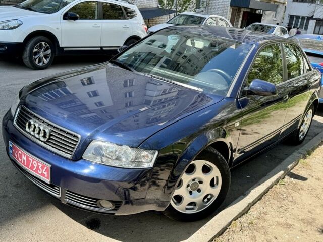 Синий Ауди А4, объемом двигателя 1.6 л и пробегом 220 тыс. км за 6200 $, фото 1 на Automoto.ua